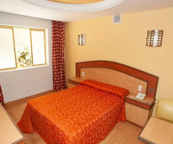 Tres Colonias - Sólo Adultos Hotel
